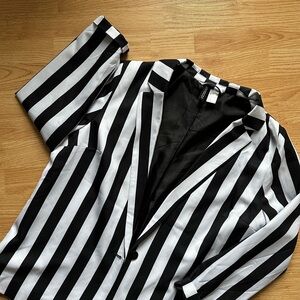 H&M STRIPED SINGLE BREASTED BLAZER